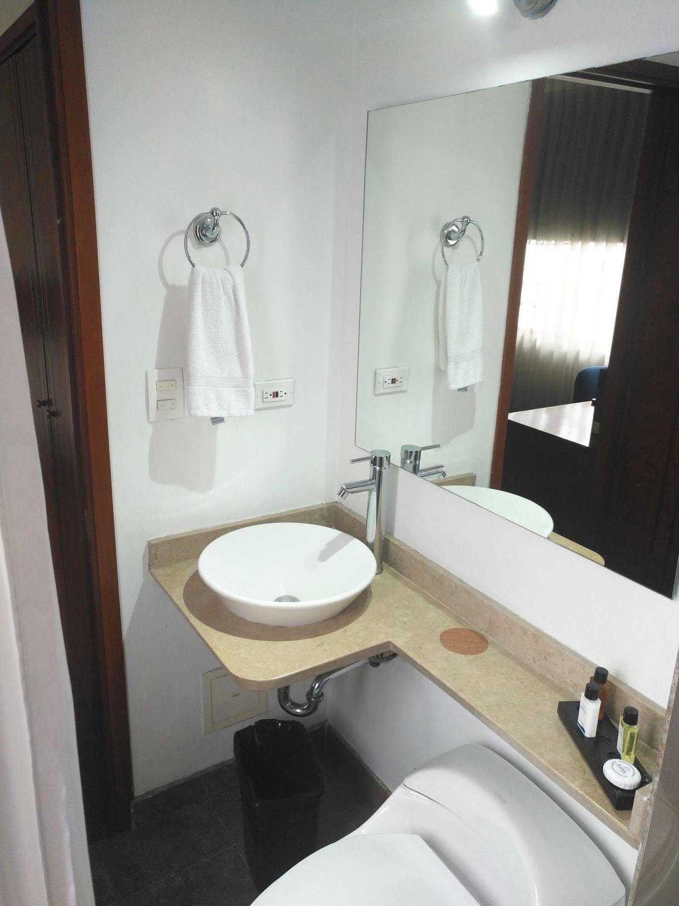 Teusaquillo Boutique Hotel Bogota Luaran gambar